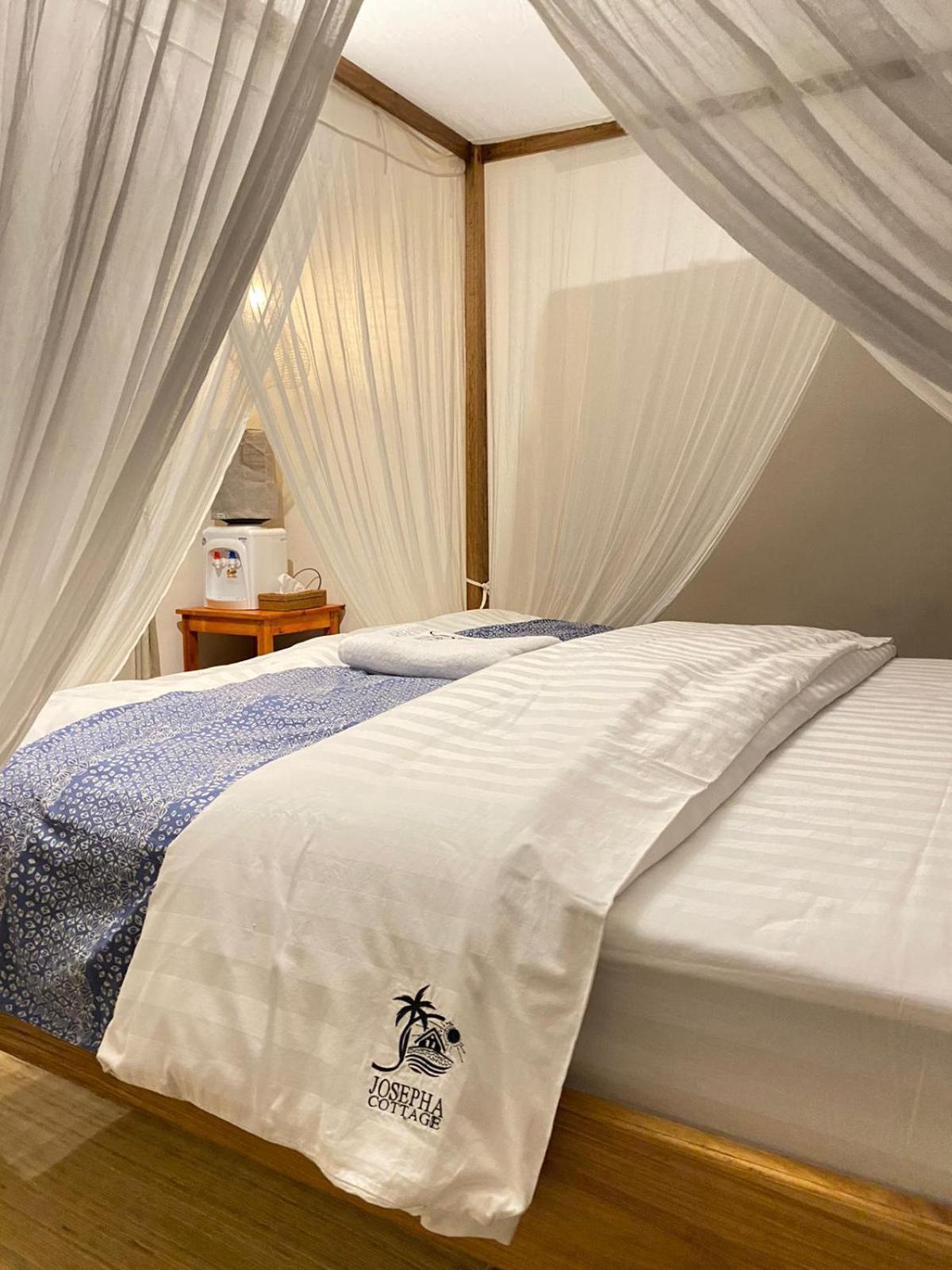 Josepha Cottage Ngurbloat 외부 사진
