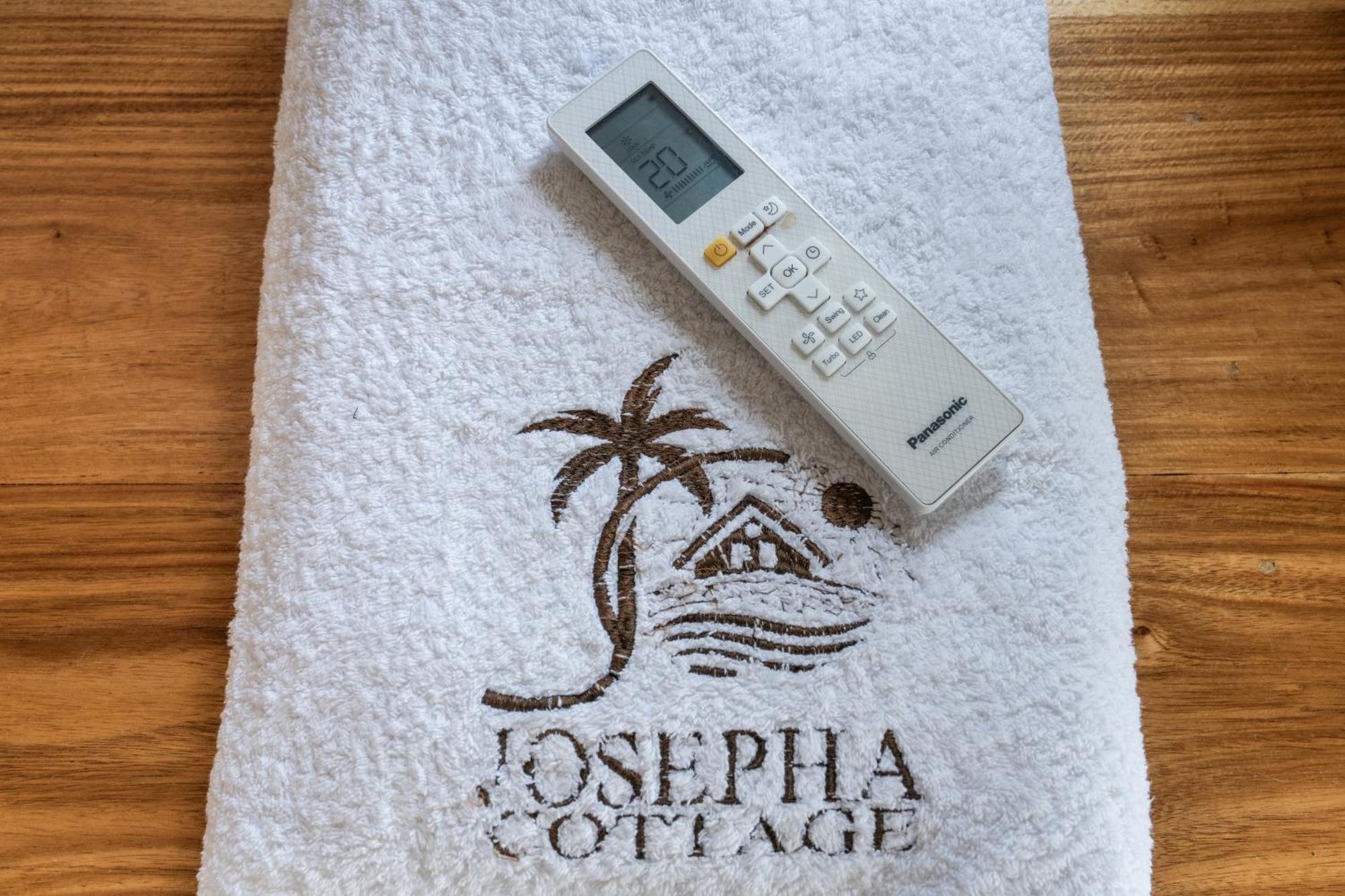 Josepha Cottage Ngurbloat 외부 사진